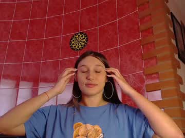 webcam girl highlemonsss today image #1399806