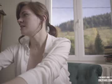 webcam girl claire_moulin today image #453189