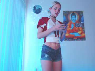 webcam girl petitebrat today image #360559