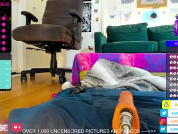 webcam girl eatmygingersnapps today image #1977758