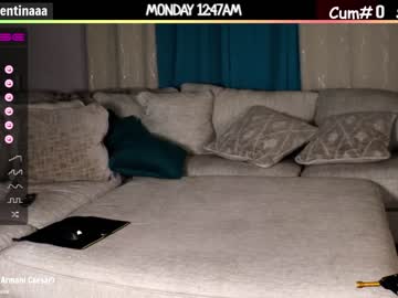 webcam girl milavalentinax today image #2490739
