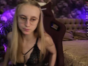 webcam girl angeellina today image #3249610