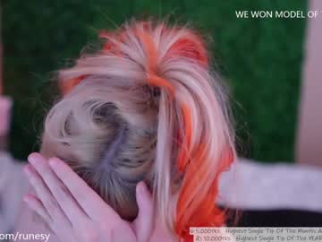 webcam girl runesy today image #2805039
