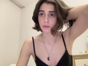 webcam girl crown_of_vice01 today image #3005347