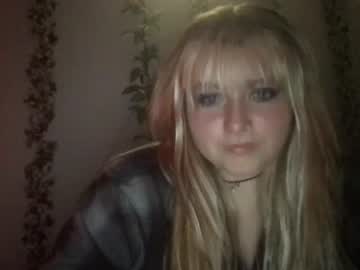 webcam girl wallabyxxx today image #3216594