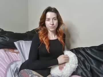 webcam girl milkywhiiite today image #2371045