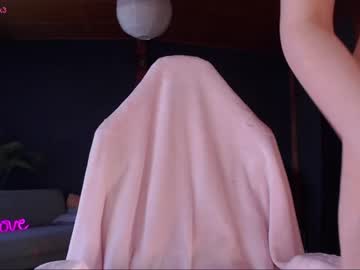 webcam girl uwuxo today image #3373542