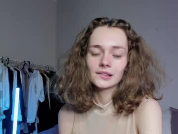 webcam girl mxxnsxsul today image #2190757