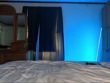 webcam couple ari_lovexo today image #2273794