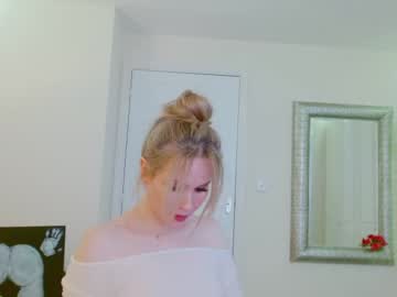 webcam girl myassistant today image #414459