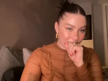 webcam girl novavangogh today image #2990250