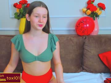 webcam girl toxl today image #1174706