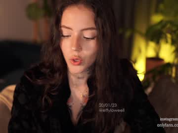 webcam girl effyloweell today image #3556708
