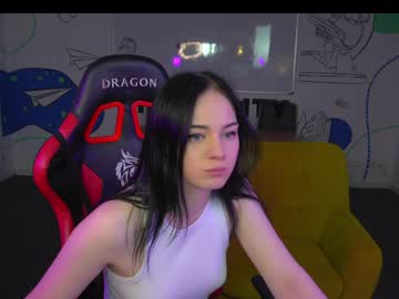 webcam girl kira0541 today image #2351440