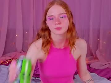 webcam girl miliaparkerone today image #1922091