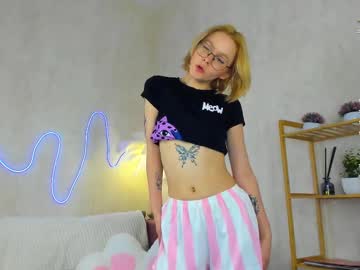 webcam girl lexyfoxy_ today image #4044035