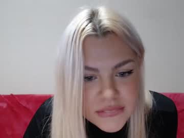 webcam girl bonieblue today image #3155680