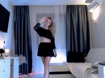 webcam girl amourvenenum today image #2906578