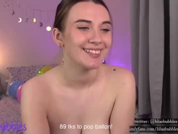 webcam girl blue_bubbles118 today image #2080694