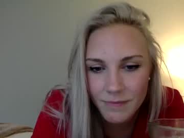 webcam girl drea301 today image #3935952