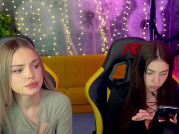 webcam couple kira0541 today image #3749807