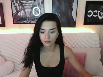 webcam girl zara_larison today image #2557965