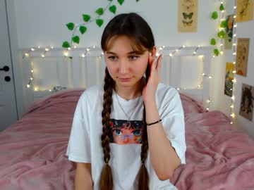 webcam girl ambertan1 today image #3742109