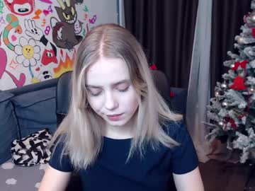 webcam girl avrora_bell today image #3424325