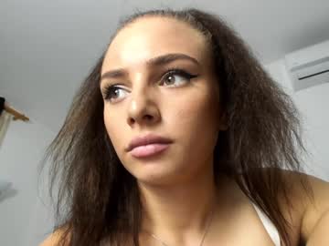 webcam girl 9harlotte99 today image #2161308