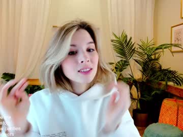 webcam girl milablush today image #3468132