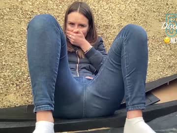 webcam girl eatmypie69 today image #1401221