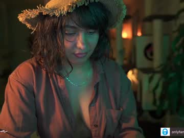 webcam girl arletnoa today image #1088583