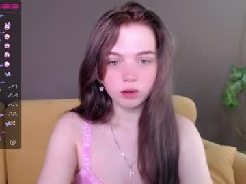 webcam girl small_blondee today image #1744480