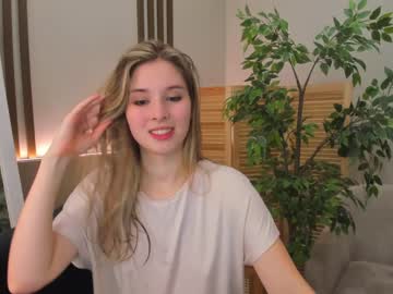 webcam girl milablush today image #3276276