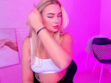 webcam girl 8a8y_nura today image #1183411