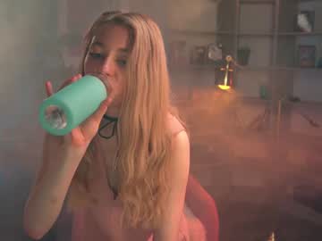 webcam girl effielins today image #217023