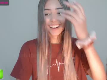 webcam girl gummy_bear7 today image #848734