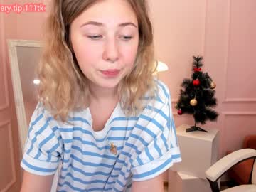 webcam girl lottie_shine today image #3320157