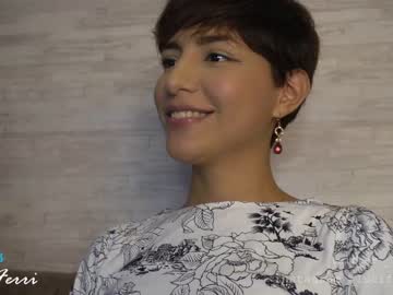 webcam girl lucia_ferri today image #2074032