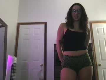 webcam girl heyyitskhloe today image #4021770