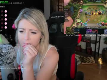webcam girl kimilee22 today image #2127876