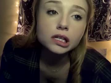 webcam girl princesshannnnn today image #1333880