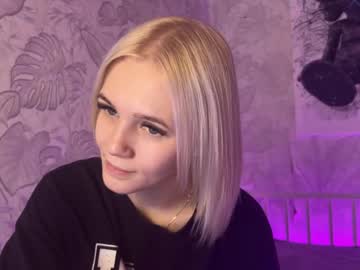 webcam girl melody_stewart today image #4080353