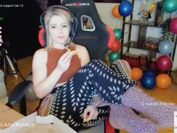 webcam girl kimilee22 today image #849210