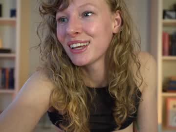 webcam girl sistinehashands today image #1682510