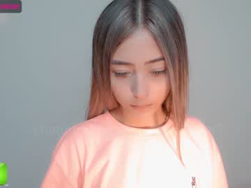 webcam girl gummy_bear7 today image #843814