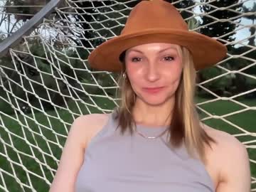 webcam girl kaileeshy today image #1650341