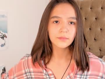 webcam girl catherineandrea today image #2613799