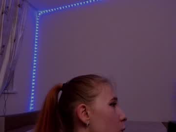 webcam couple red_light_green_light today image #1028484