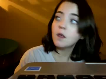 webcam girl princesshayli1 today image #3444139